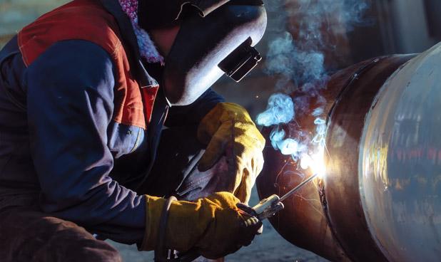 Svetsning eller skärning av gamla rör och behållare